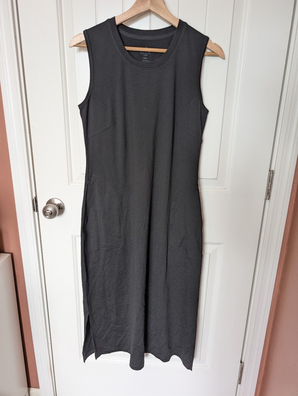 Woolx Cassie Sleeveless Midi Dress Small Black
